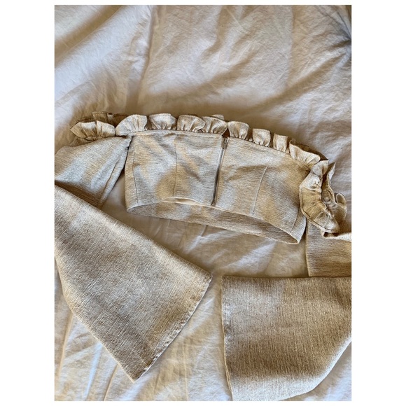 Asilio - off the shoulder cropped long sleeve top - Picture 5 of 6